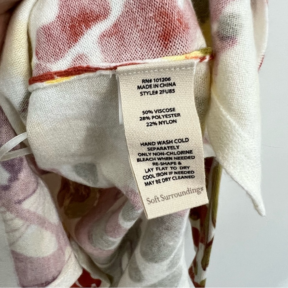 Soft Surroundings Desert Sage Sweater Size Small in Apricot Neutral Botanical - Picture 9 of 9